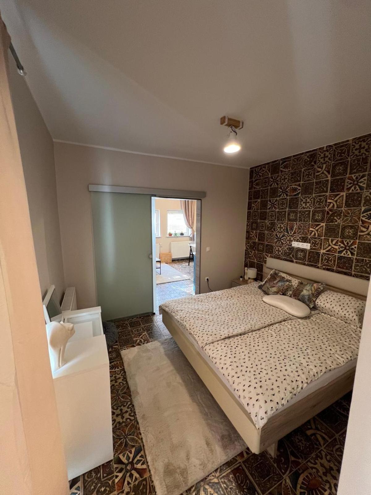 Centralpark Suites Марібор Екстер'єр фото
