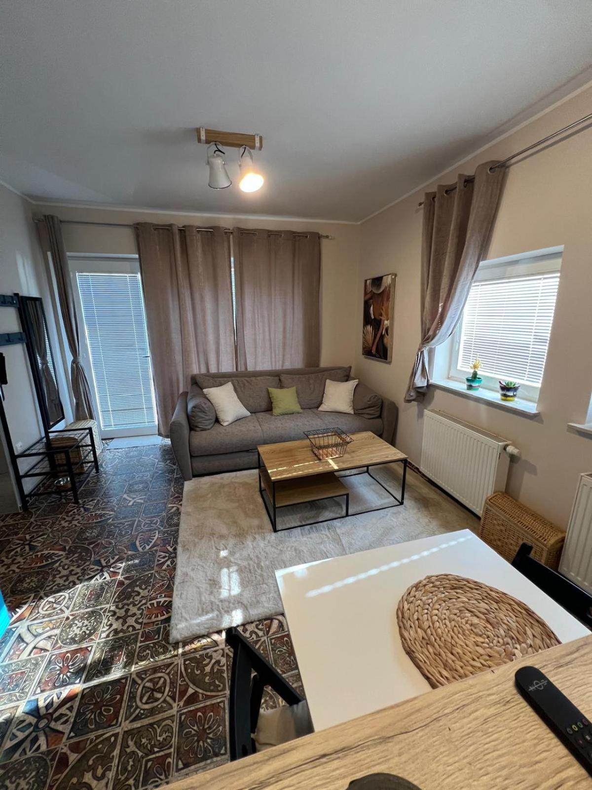 Centralpark Suites Марібор Екстер'єр фото